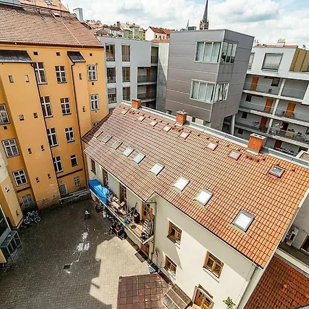 Cosy Studio With Terrace By Tram Praha Exteriér fotografie